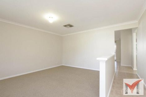 Property photo of 8/30 Tudor Avenue North Shelley WA 6148
