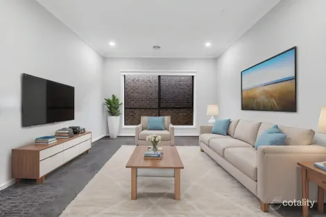 Property photo of 13 Carcoola Rise Clyde North VIC 3978