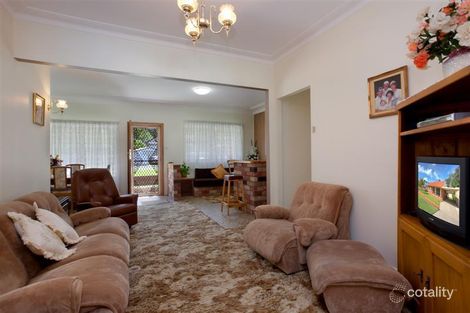 Property photo of 4 Gillian Street Kotara South NSW 2289