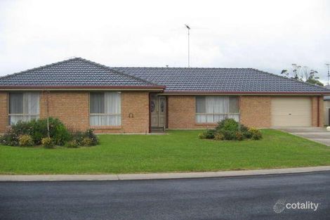 Property photo of 16 Oakridge Crescent Mount Gambier SA 5290