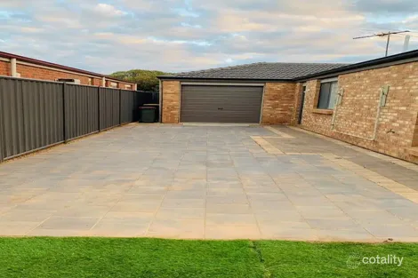 Property photo of 30 Monterey Drive Munno Para West SA 5115