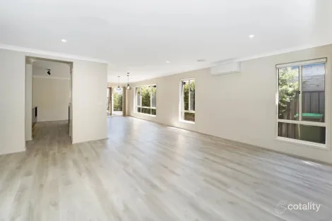 Property photo of 30 Victorking Drive Point Cook VIC 3030