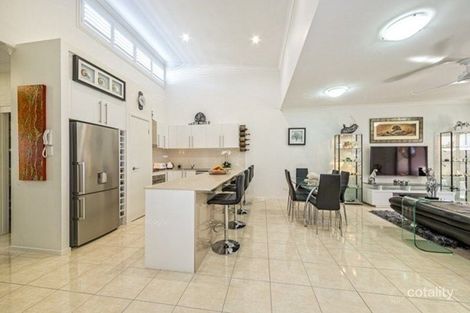 12/4 Kal-Ma-Kuta Dr, Sandstone Point, QLD 4511