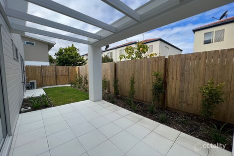 Property photo of 22/138 Central Street Labrador QLD 4215
