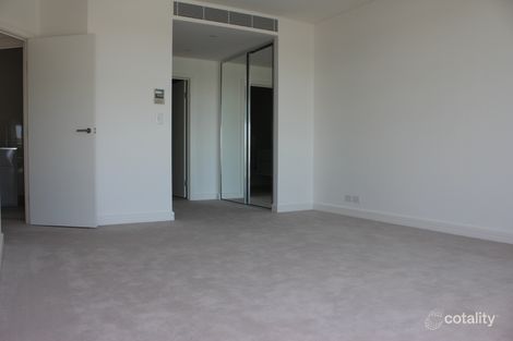 Property photo of 305/38 Peninsula Drive Breakfast Point NSW 2137