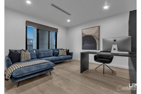 Property photo of 39 Sustainable Drive Craigieburn VIC 3064
