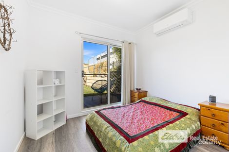 Property photo of 6 Mackenzie Place Australind WA 6233