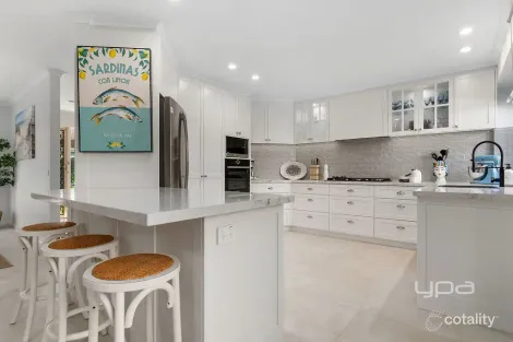 Property photo of 8 Shirlow Avenue Rye VIC 3941