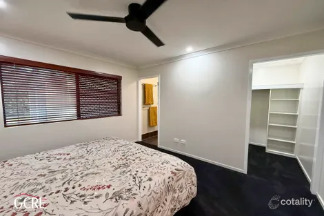 Property photo of 10 Hansen Court Marian QLD 4753