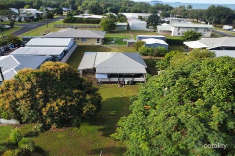 4 Hawthorne Dr, Kurrimine Beach, QLD 4871