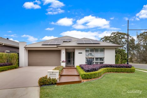 7 Cowra Pl, Ropes Crossing, NSW 2760