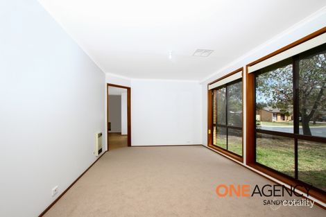 Property photo of 10 Cromwell Circuit Isabella Plains ACT 2905