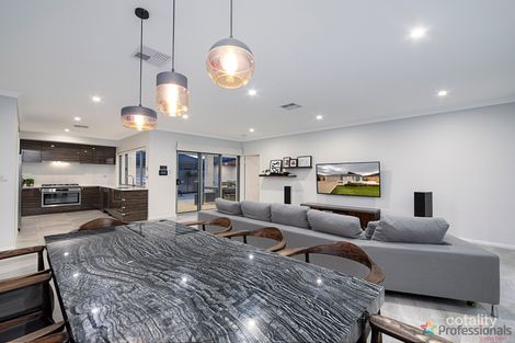 Property photo of 20 Renoir Way Southern River WA 6110