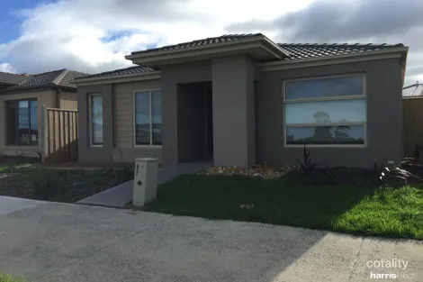 7 Shoreline Lane, Point Cook, VIC 3030