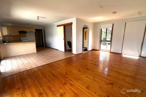 Property photo of 1/22 Ivan Crescent Hampton Park VIC 3976