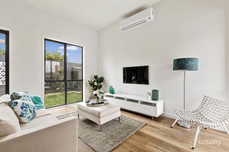 Property photo of 2/677 Warrigal Road Bentleigh East VIC 3165