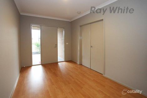Property photo of 1 Pinoak Street Point Cook VIC 3030