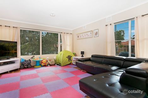 Property photo of 1 Stringybark Crescent Frankston North VIC 3200