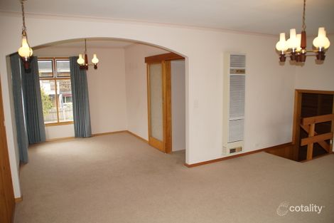 Property photo of 37 Chaucer Street Hamlyn Heights VIC 3215