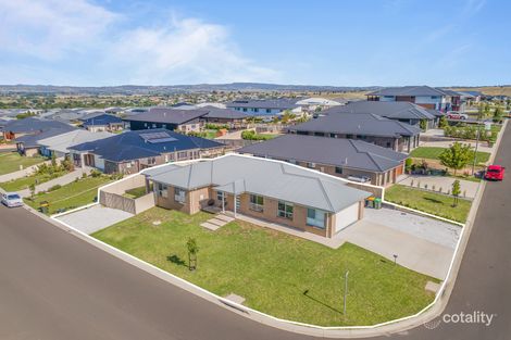 Property photo of 1 Cain Drive Kelso NSW 2795