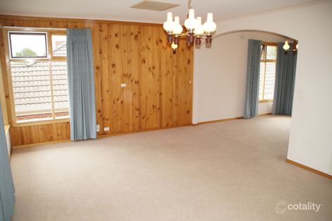 Property photo of 37 Chaucer Street Hamlyn Heights VIC 3215