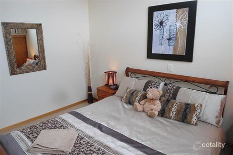 Property photo of 5/2-4 Boatta Road Lindisfarne TAS 7015