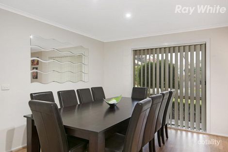 Property photo of 23 Linnel Court Rowville VIC 3178