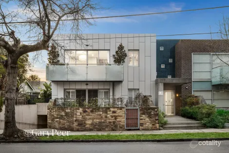 Property photo of 13/6 Lansdowne Road St Kilda East VIC 3183