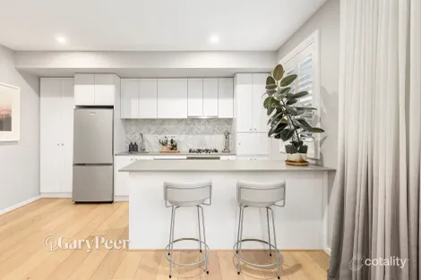 Property photo of 13/6 Lansdowne Road St Kilda East VIC 3183