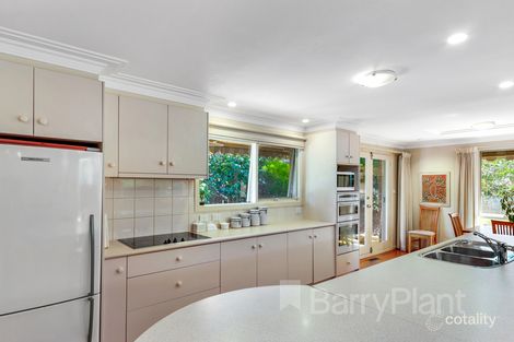 Property photo of 3 Snowden Place Wantirna South VIC 3152