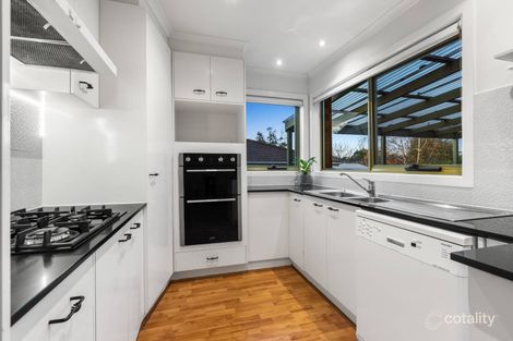 Property photo of 4 Hansen Court Narre Warren VIC 3805