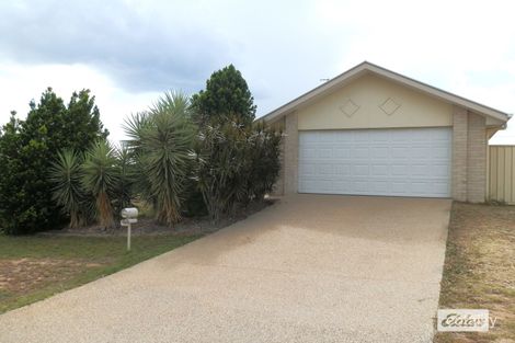 Property photo of 4 Lakeside Drive Emerald QLD 4720