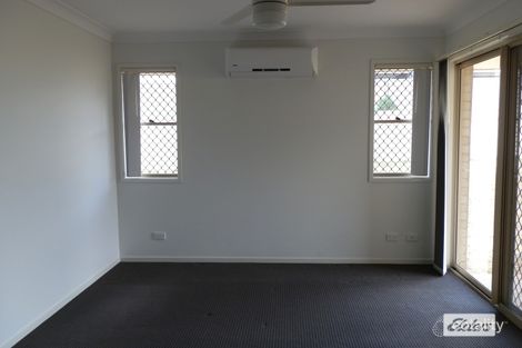 Property photo of 4 Lakeside Drive Emerald QLD 4720