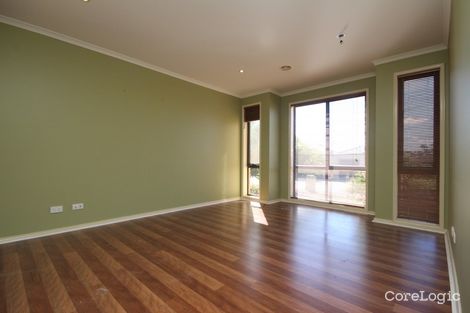 Property photo of 5 Vasse Place Amaroo ACT 2914
