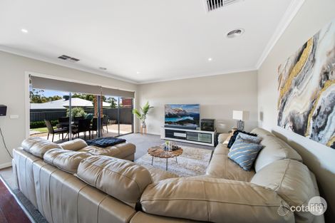 Property photo of 16 Levanda Boulevard Jackass Flat VIC 3556