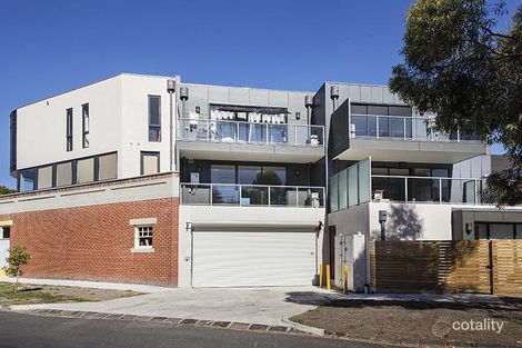 Property photo of 3/34 Toolambool Road Carnegie VIC 3163