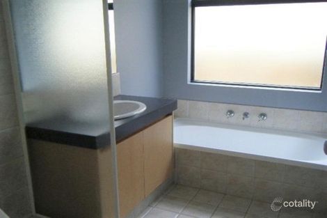 Property photo of 10 Brantwood Approach Hocking WA 6065
