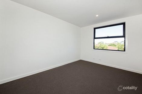 Property photo of 3/34 Toolambool Road Carnegie VIC 3163