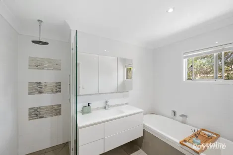 Property photo of 7 Maple Avenue Sun Valley QLD 4680