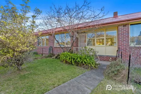 8/1 Danina St, Chigwell, TAS 7011