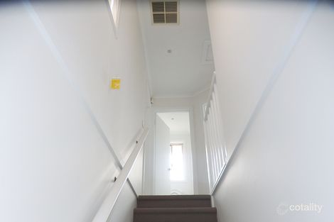 Property photo of 4 Marshall Place Hallam VIC 3803