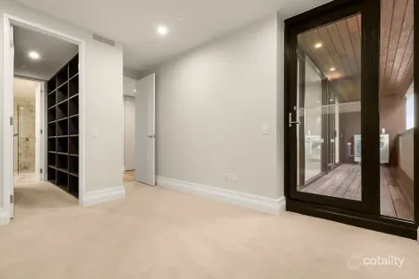 Property photo of 103/47 Ormond Esplanade Elwood VIC 3184