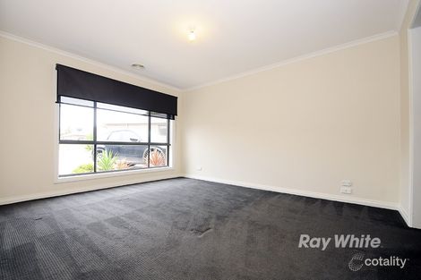 Property photo of 4/21 Elizabeth Street Cranbourne North VIC 3977