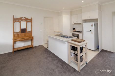 Property photo of 17 Cherrytree Rise Knoxfield VIC 3180