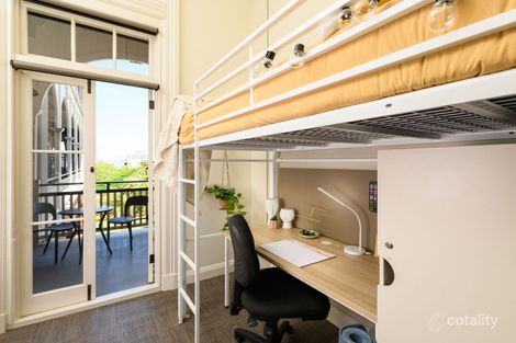 2/86 Bramston Tce, Herston, QLD 4006