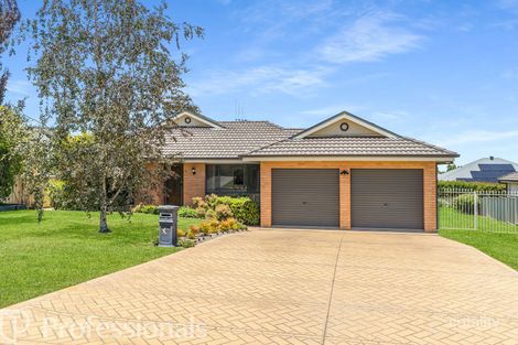 2 Gilroy Pl, Orange, NSW 2800