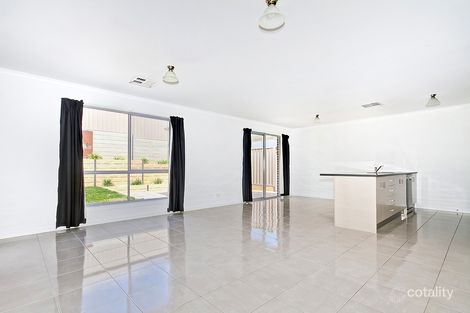 Property photo of 21 Edgehill Walk Noarlunga Downs SA 5168