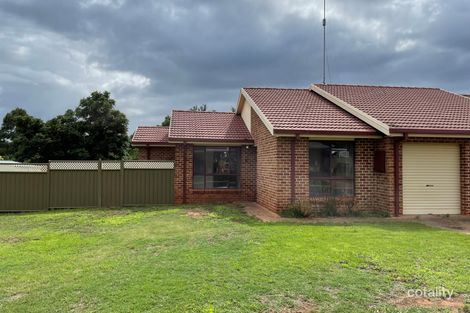 2a Gasnier Pl, Dubbo, NSW 2830