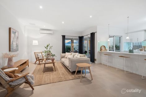 Property photo of 8 Kandinsky Approach Tapping WA 6065