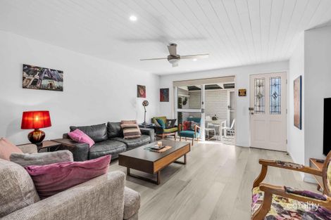 Property photo of 1/59 Treeview Drive Burleigh Waters QLD 4220